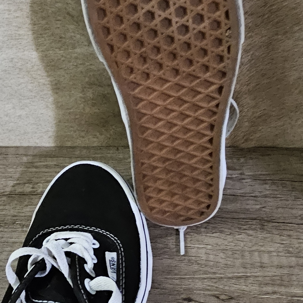 Vans - Picture 4 of 4